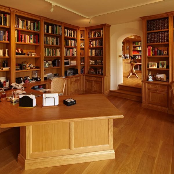 Oxfordshire Bespoke oak Study furniture